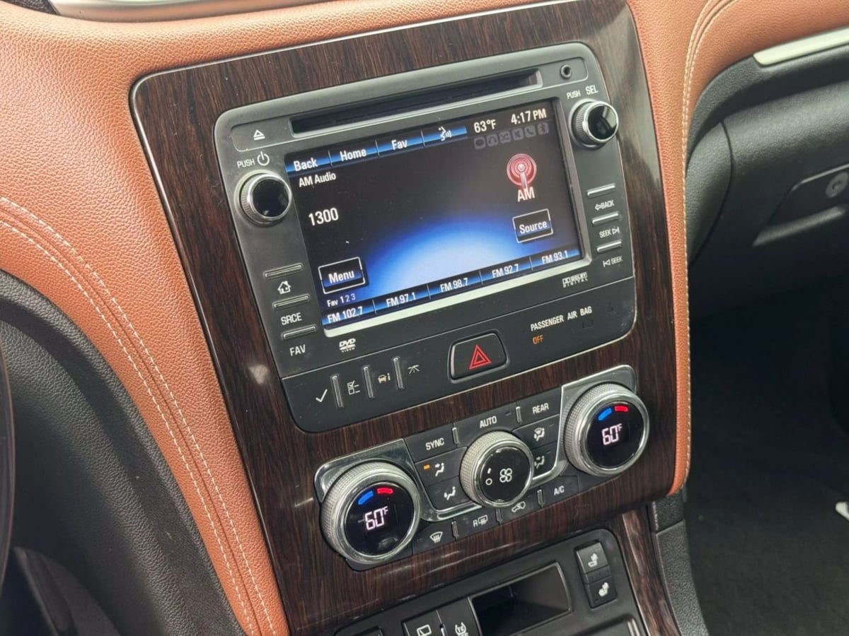 Vehicle image 20 of 29