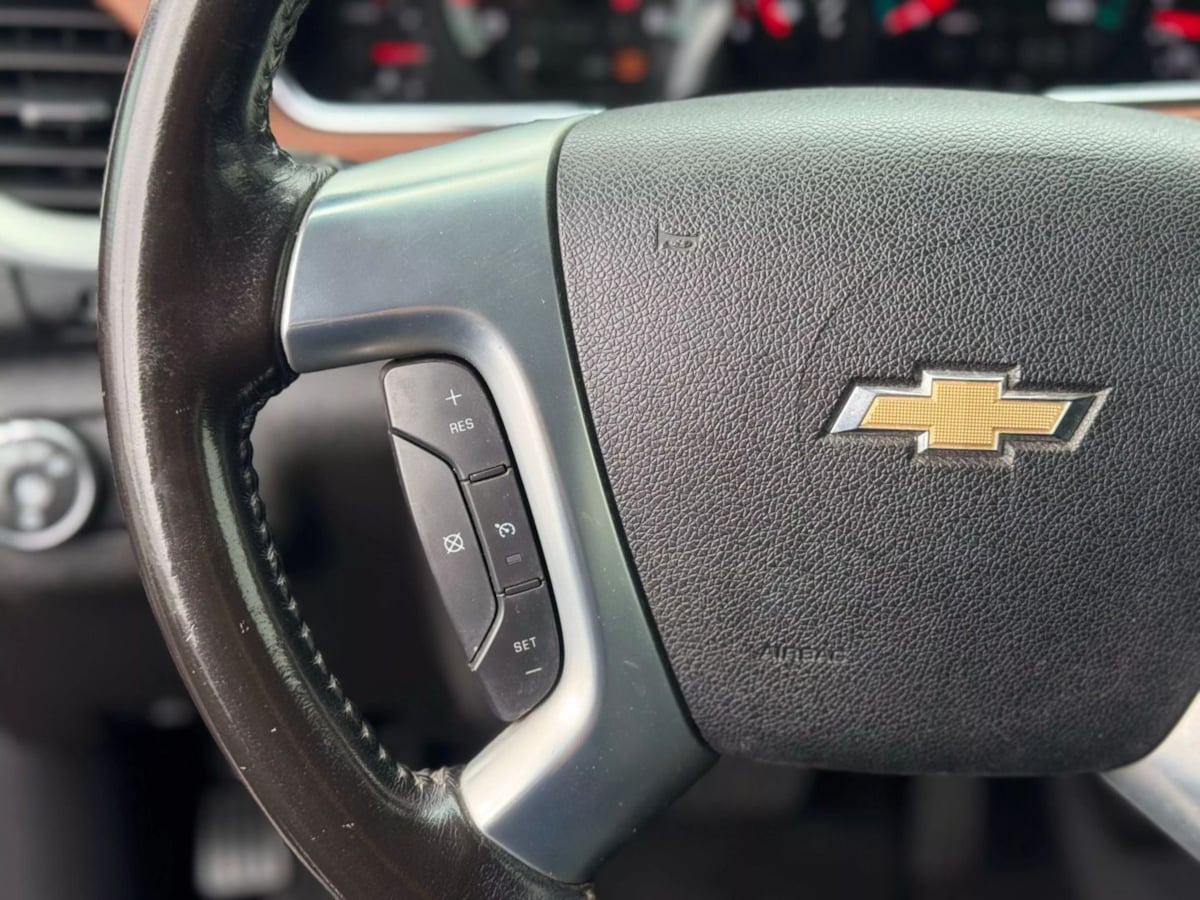Vehicle image 17 of 29