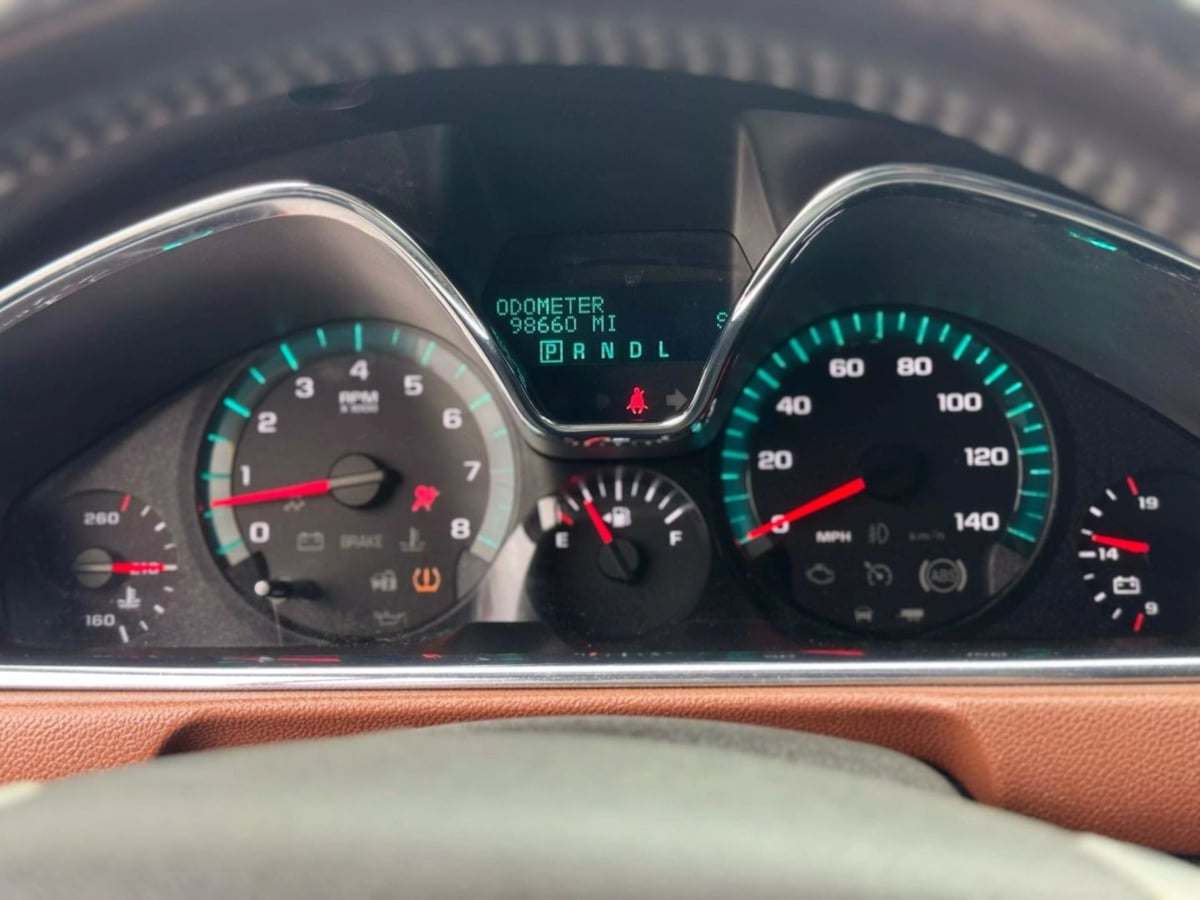 Vehicle image 18 of 29