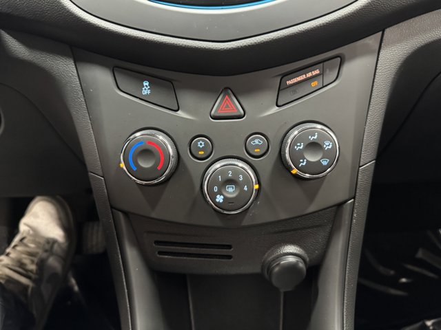 Vehicle image 24 of 29