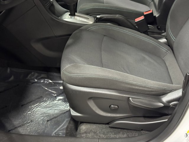 Vehicle image 26 of 29