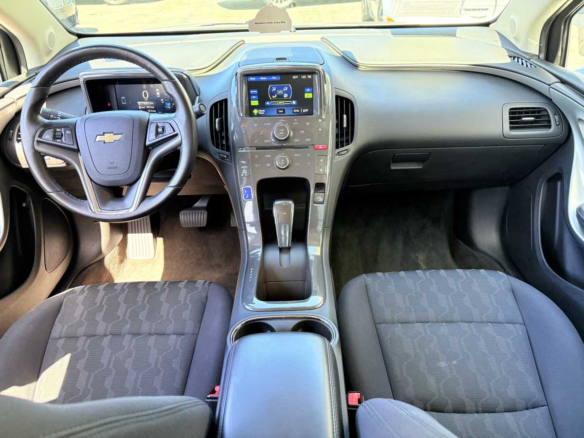 2015 Chevrolet Volt Base Image 13 of 16