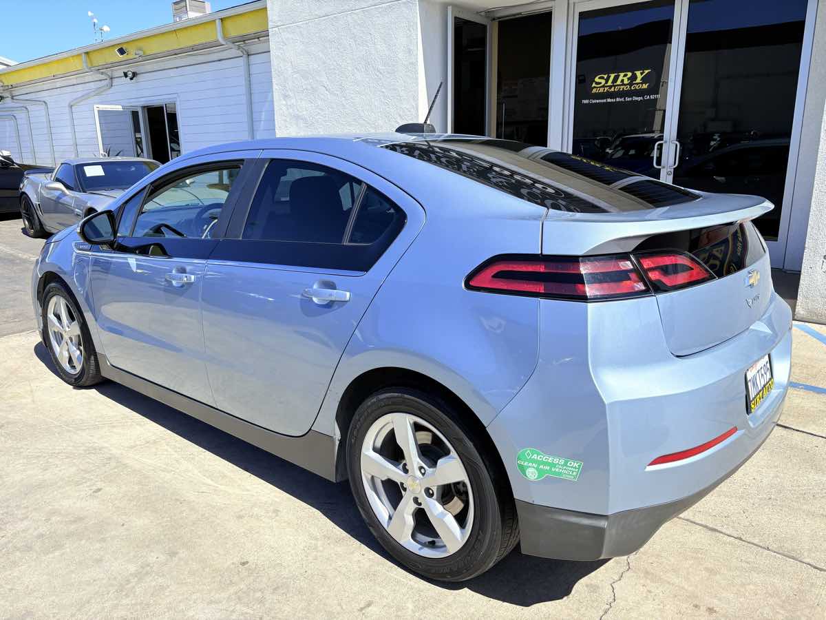 2015 Chevrolet Volt Base Image 6 of 16