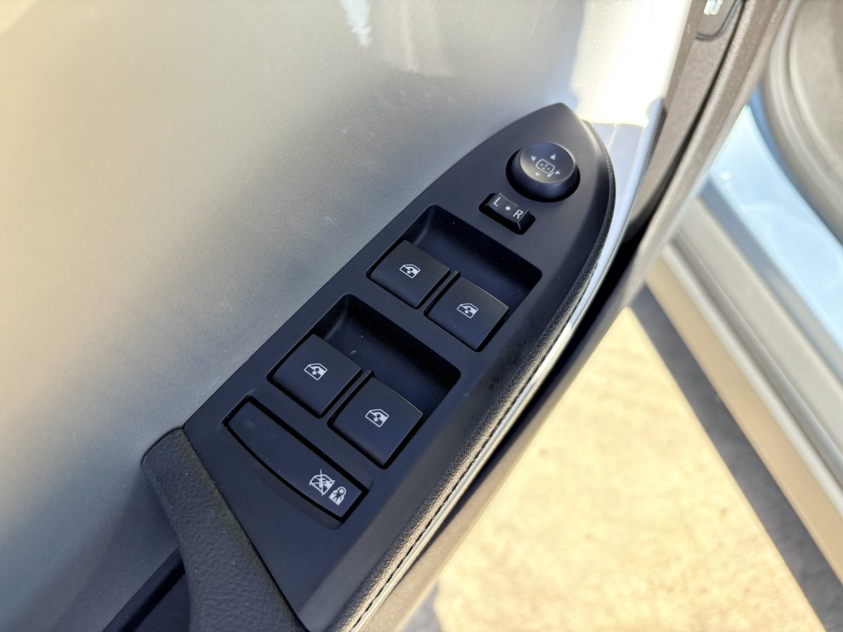 2015 Chevrolet Volt Base Image 14 of 16