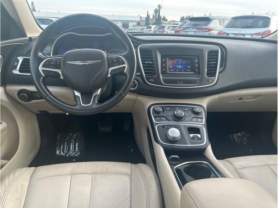 Vehicle image 9 of 23