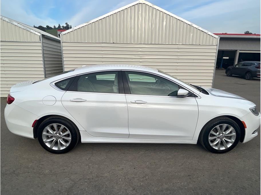 Vehicle image 4 of 23