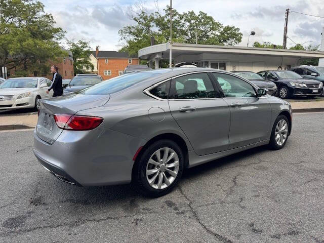 Vehicle image 5 of 17