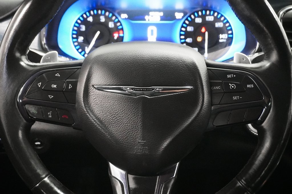 Vehicle image 21 of 29