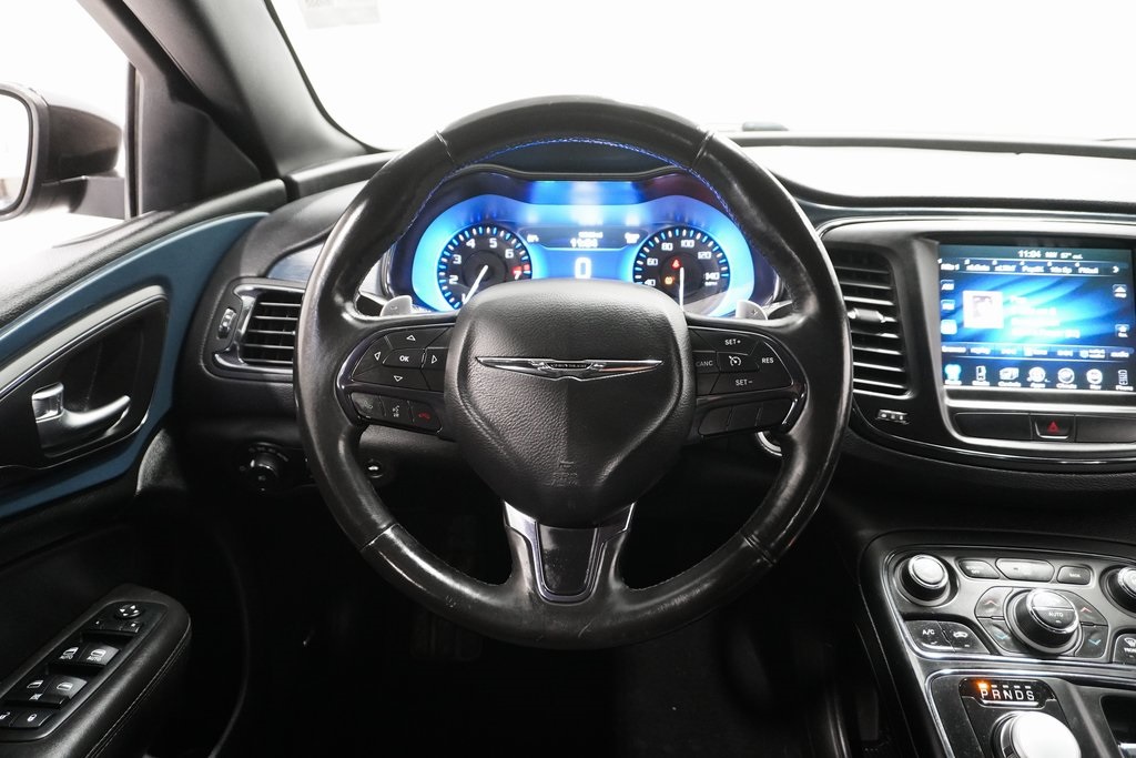 Vehicle image 18 of 29