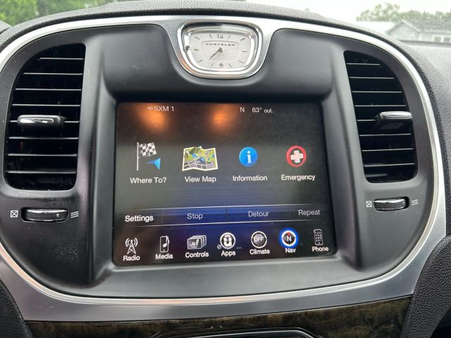 Vehicle image 20 of 33