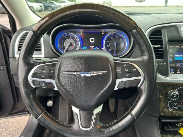 Vehicle image 16 of 33