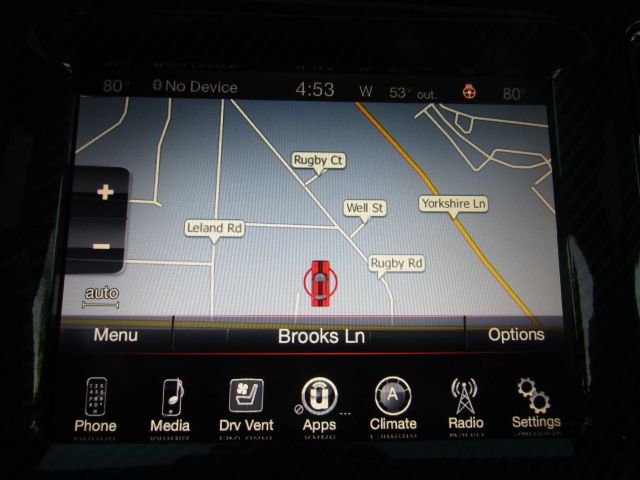 2015 Dodge Challenger SRT 392 Image 18 of 35