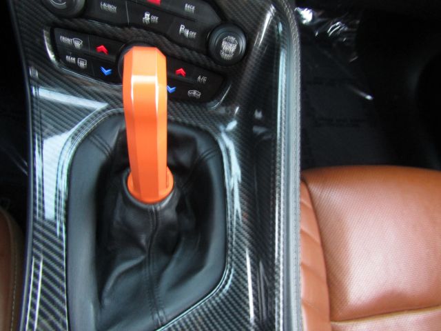 2015 Dodge Challenger SRT 392 Image 30 of 35