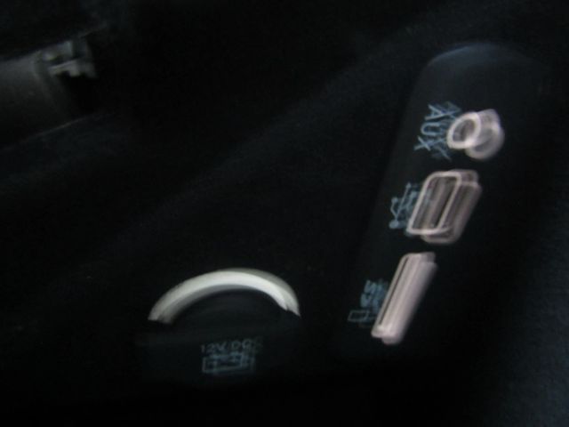 2015 Dodge Challenger SRT 392 Image 24 of 35