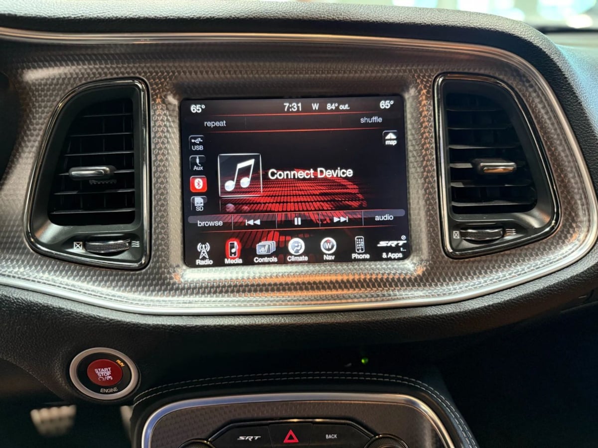 2015 Dodge Challenger SRT Hellcat Image 28 of 36