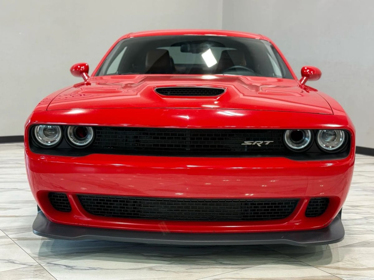 2015 Dodge Challenger SRT Hellcat Image 4 of 36