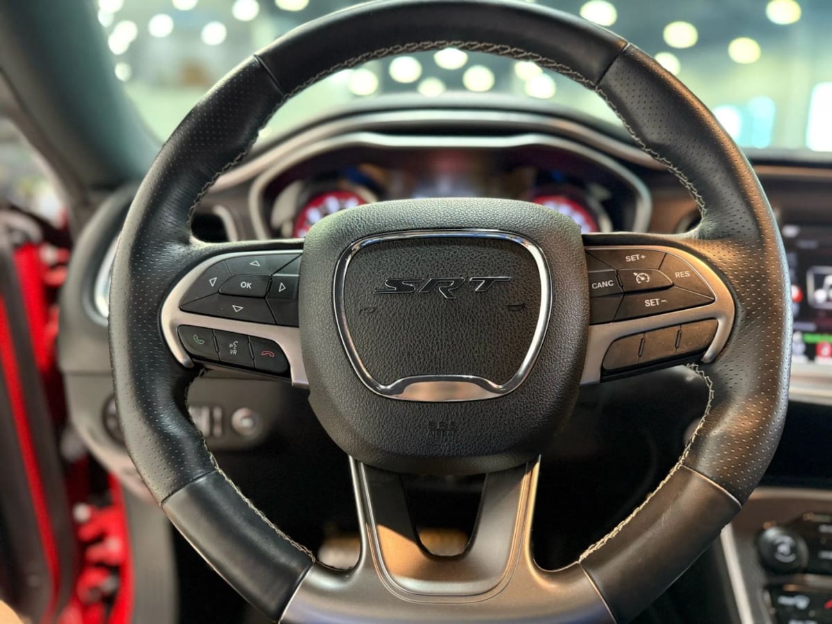 2015 Dodge Challenger SRT Hellcat Image 23 of 36