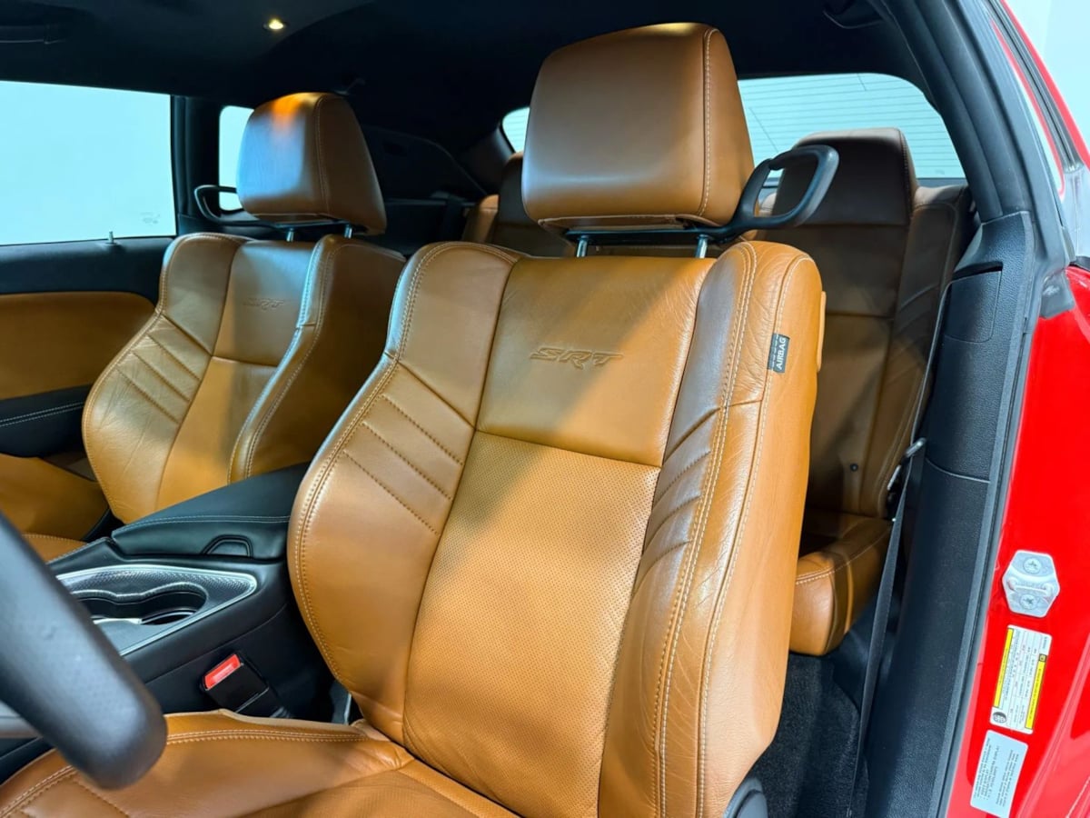 2015 Dodge Challenger SRT Hellcat Image 18 of 36