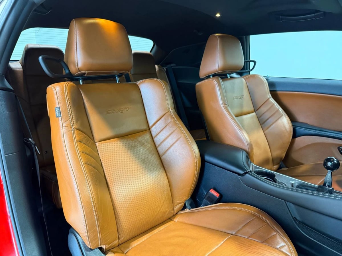 2015 Dodge Challenger SRT Hellcat Image 17 of 36