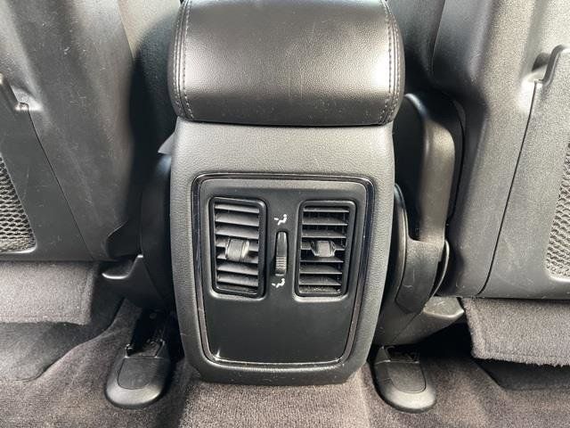 2015 Dodge Durango SXT Image 30 of 38