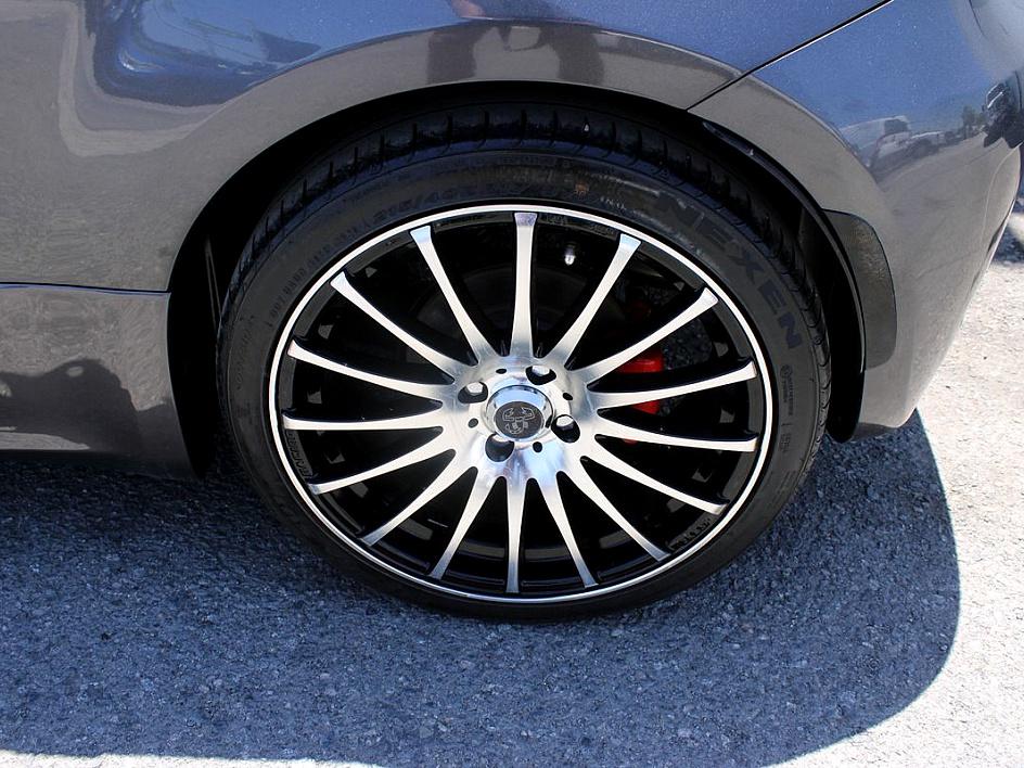 Vehicle image 10 of 20