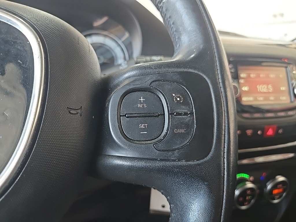 Vehicle image 18 of 34