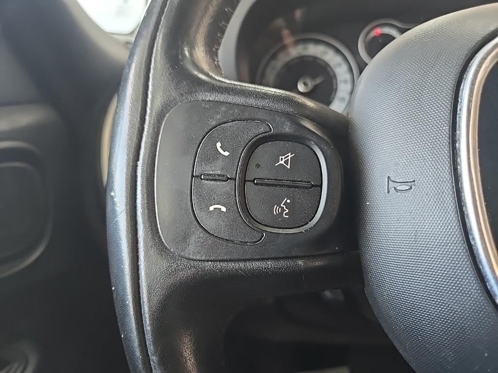 Vehicle image 17 of 34