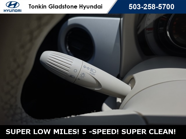 Vehicle image 21 of 28