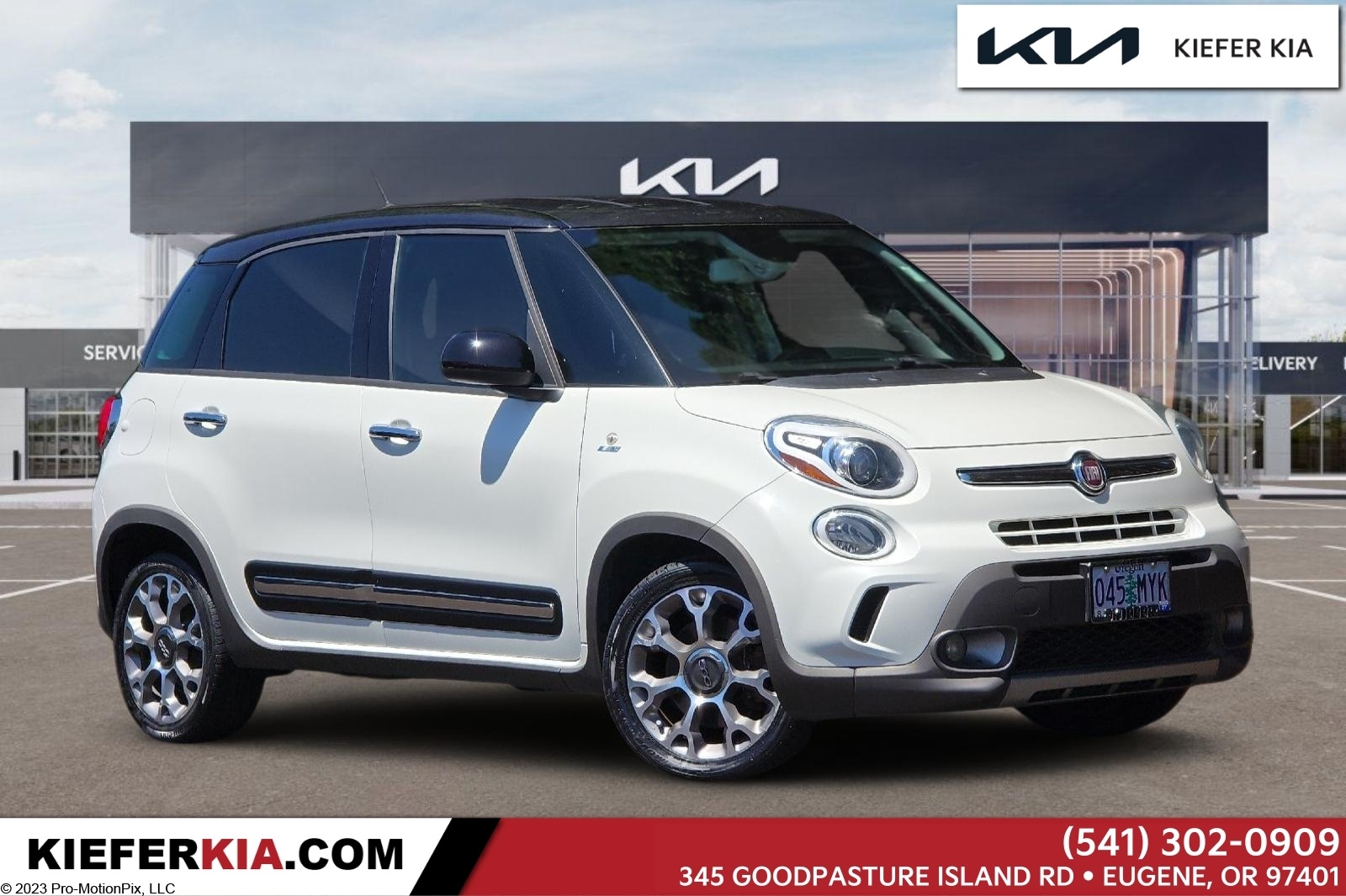 Vehicle image 4 of 33