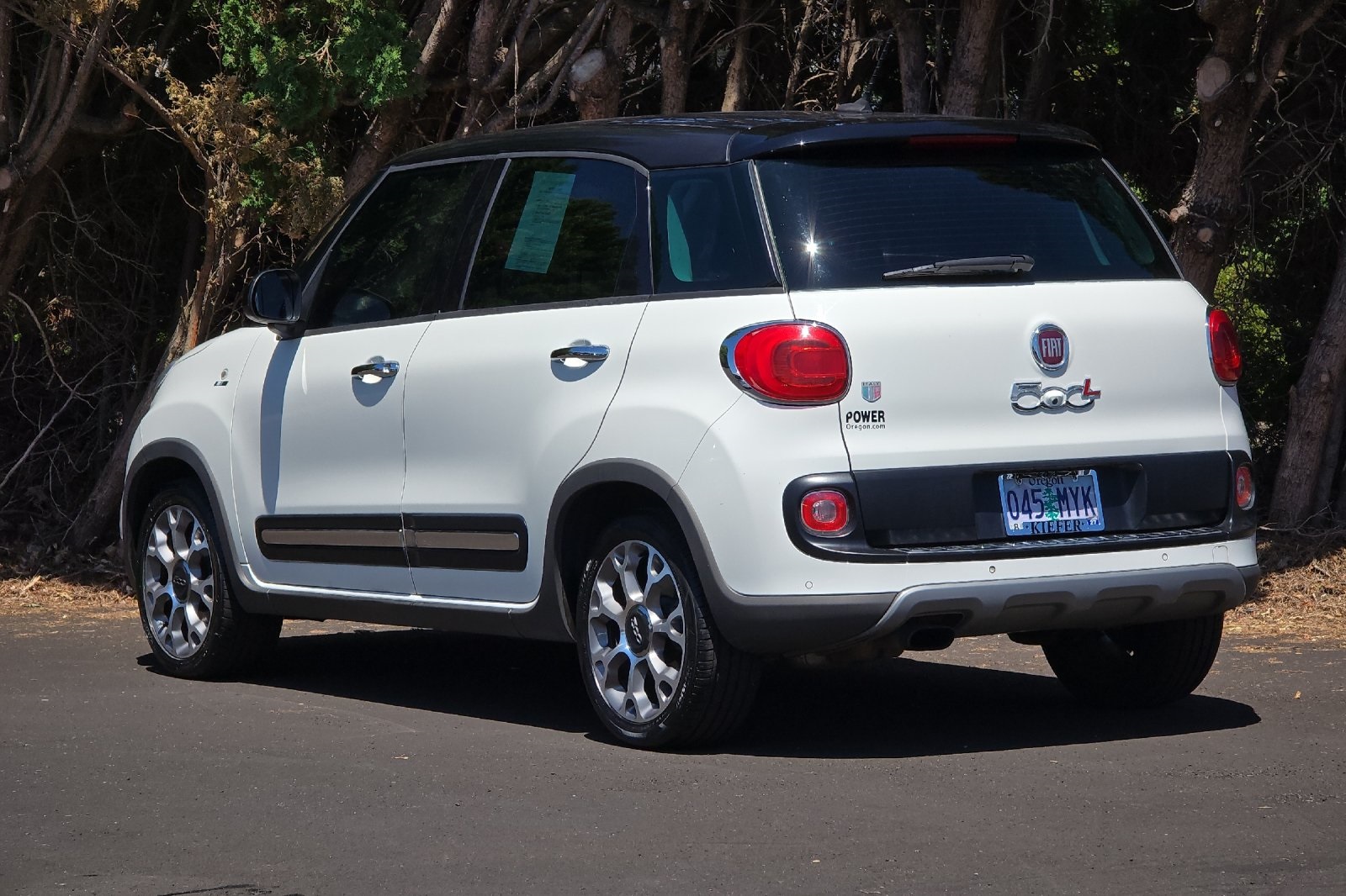Vehicle image 8 of 33