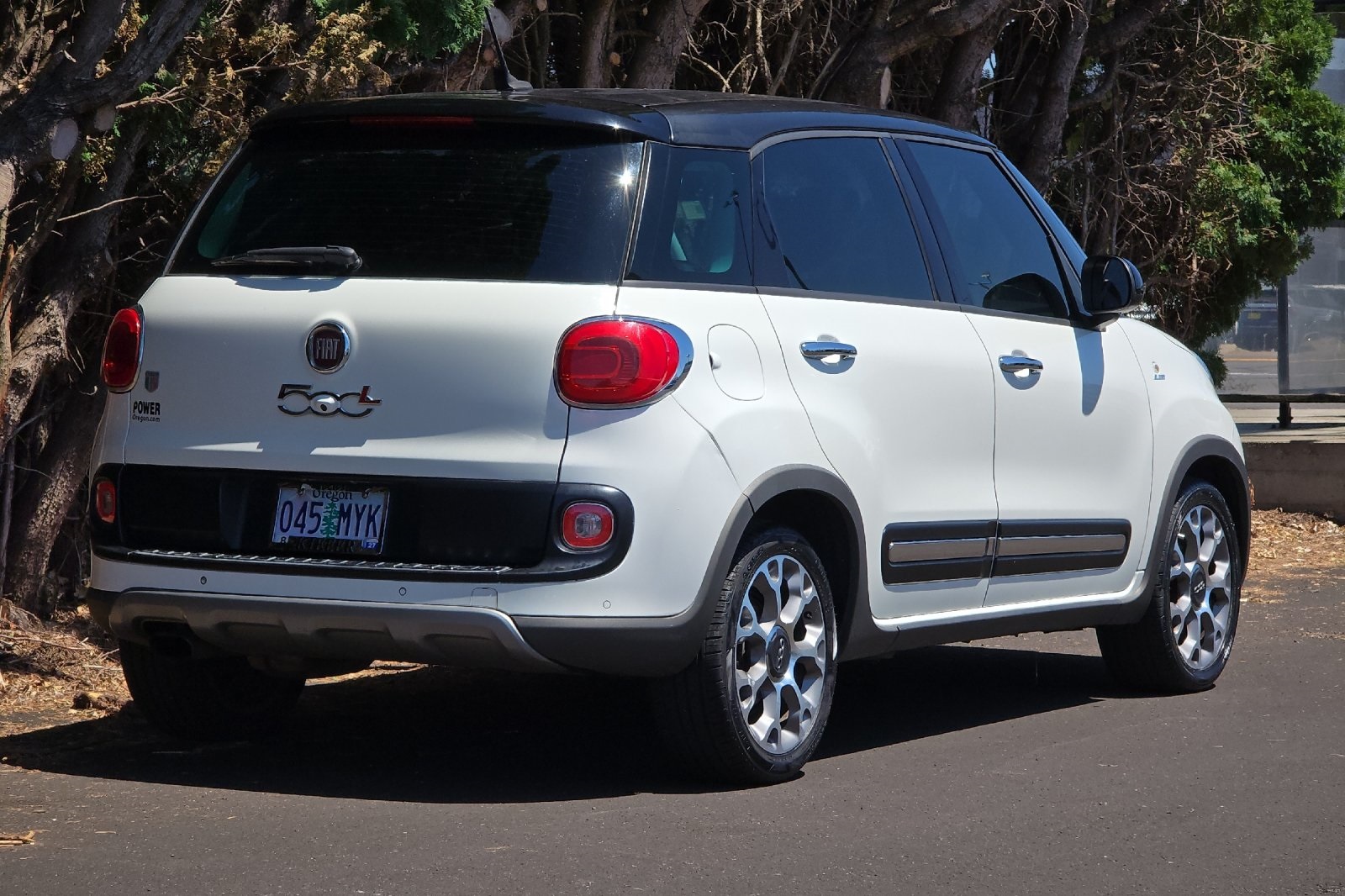 Vehicle image 6 of 33