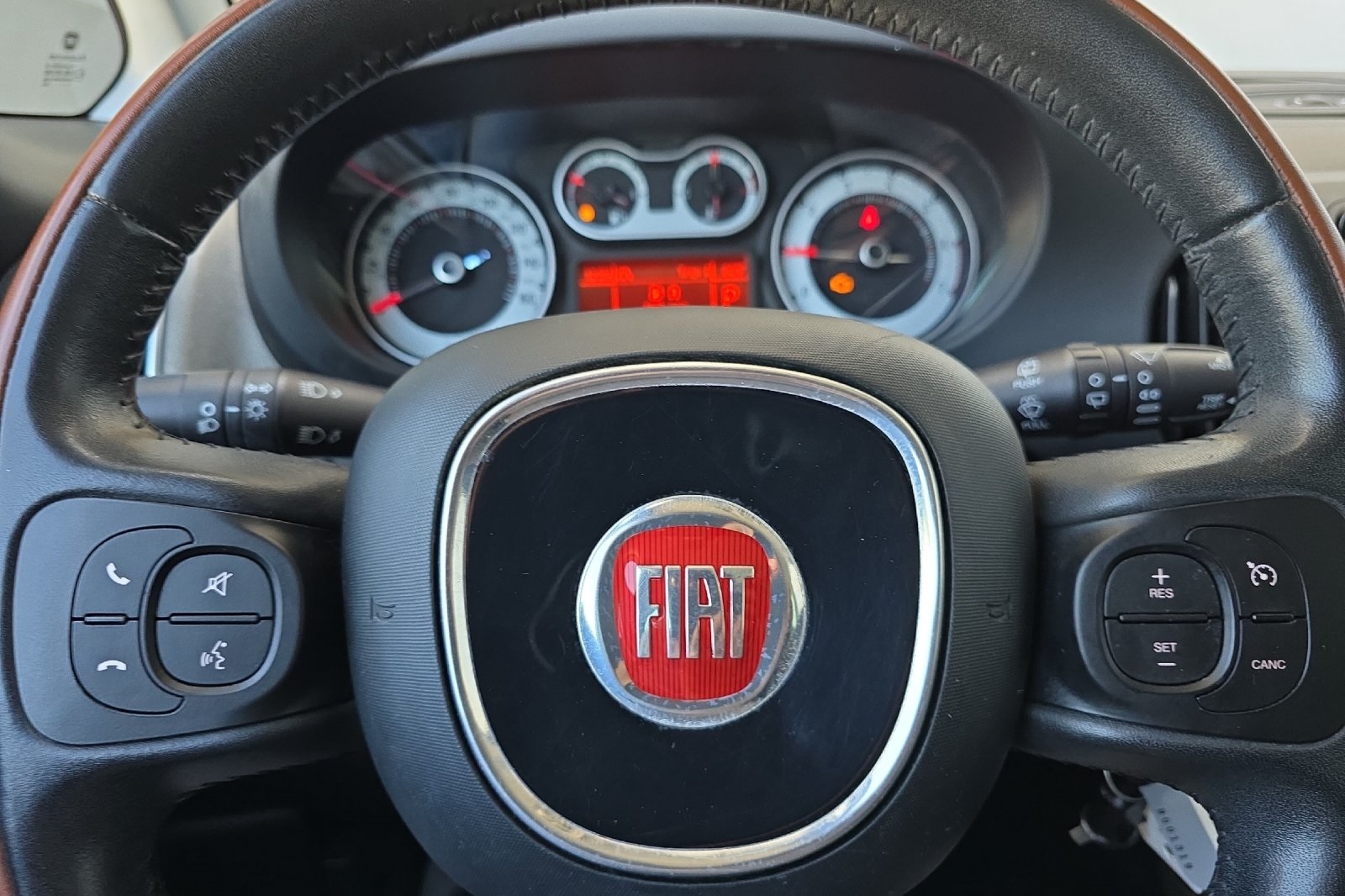 Vehicle image 15 of 33