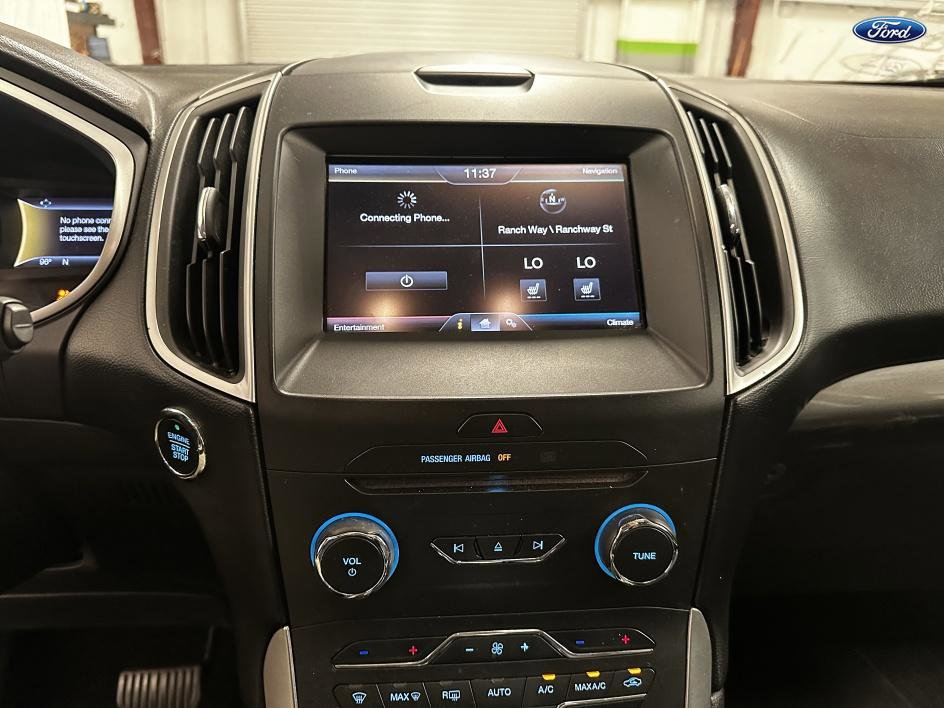Vehicle image 18 of 25