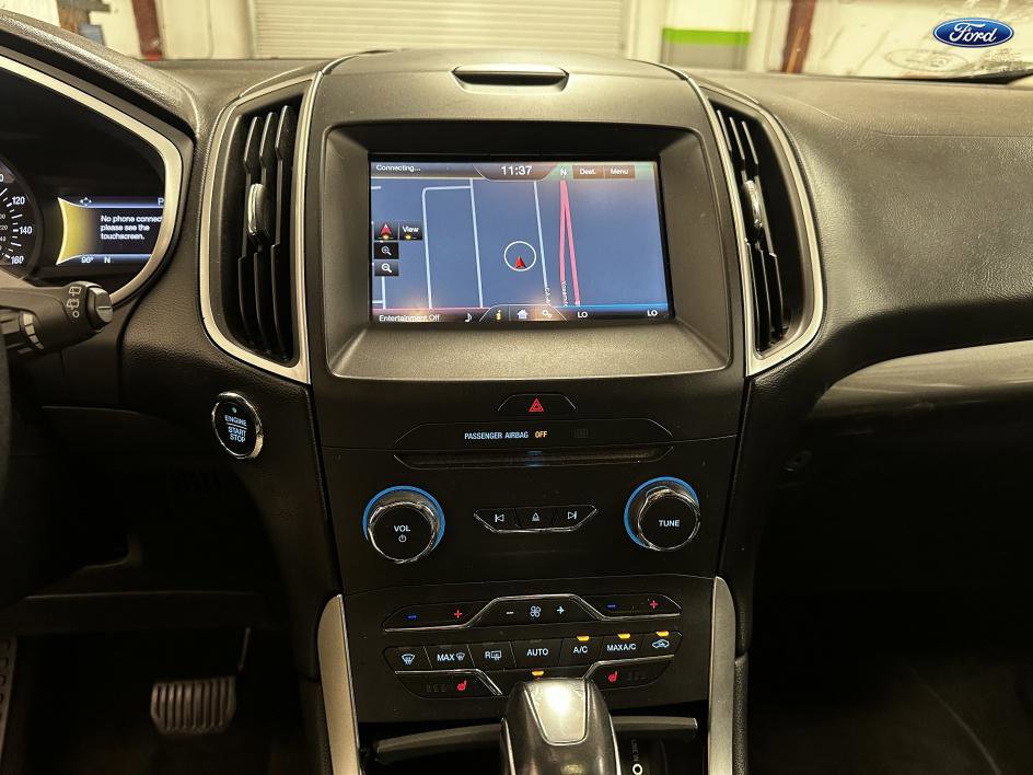 Vehicle image 19 of 25