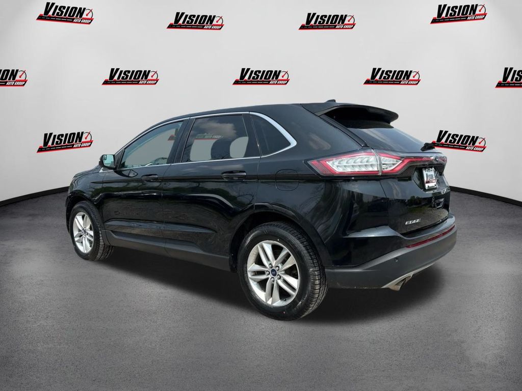 Vehicle image 7 of 36