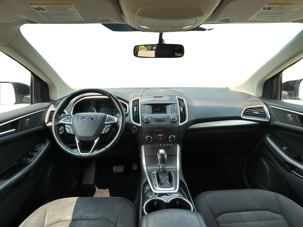 Vehicle image 18 of 36