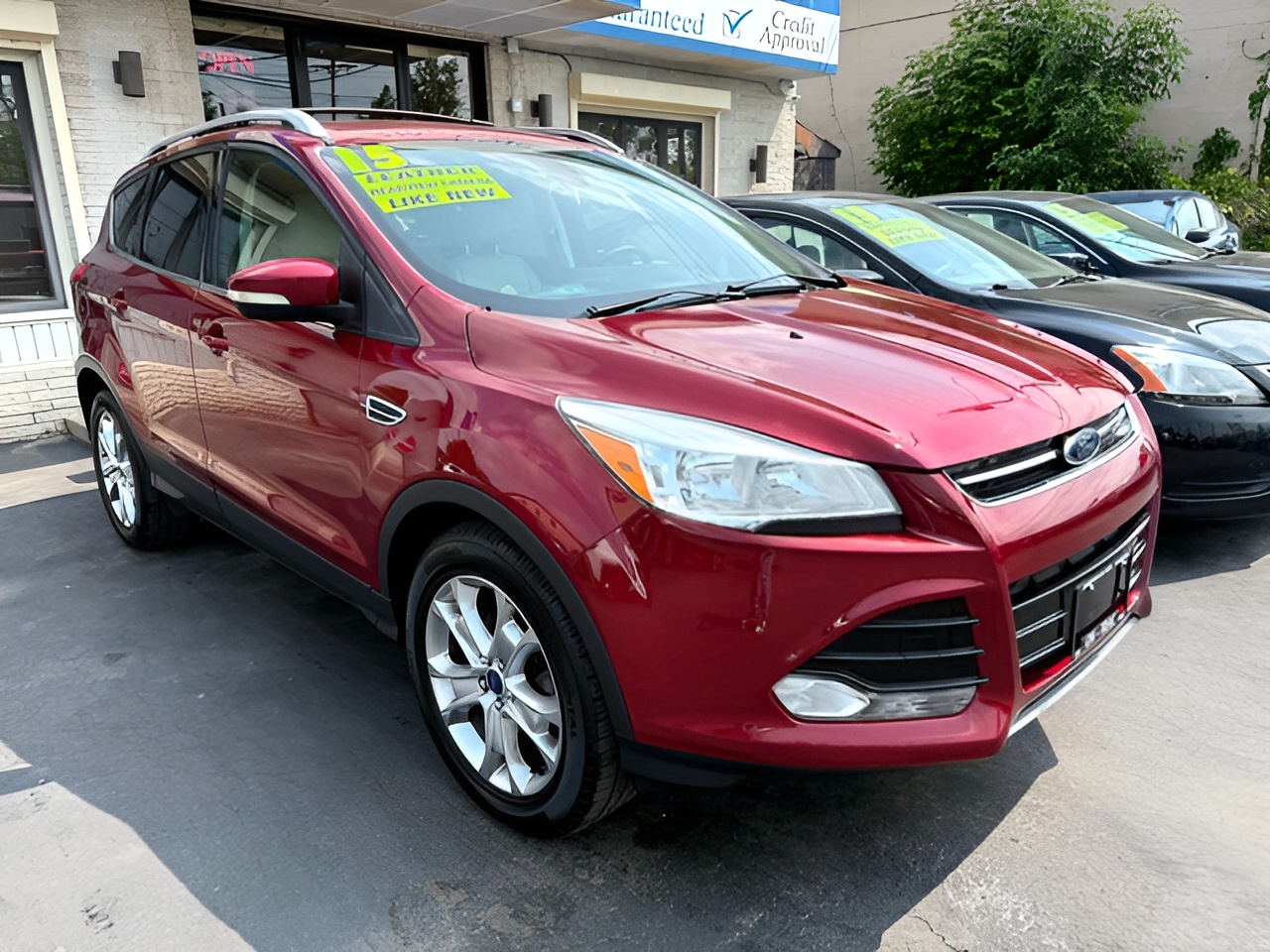 Vehicle image 5 of 6