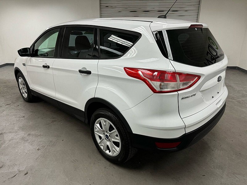 Vehicle image 7 of 32