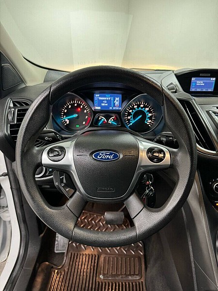 Vehicle image 9 of 32