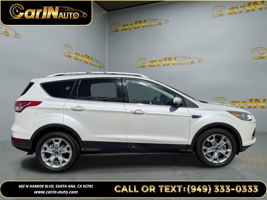 Vehicle image 4 of 33