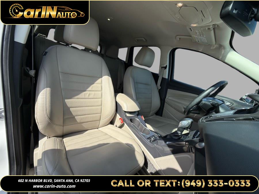 Vehicle image 13 of 33