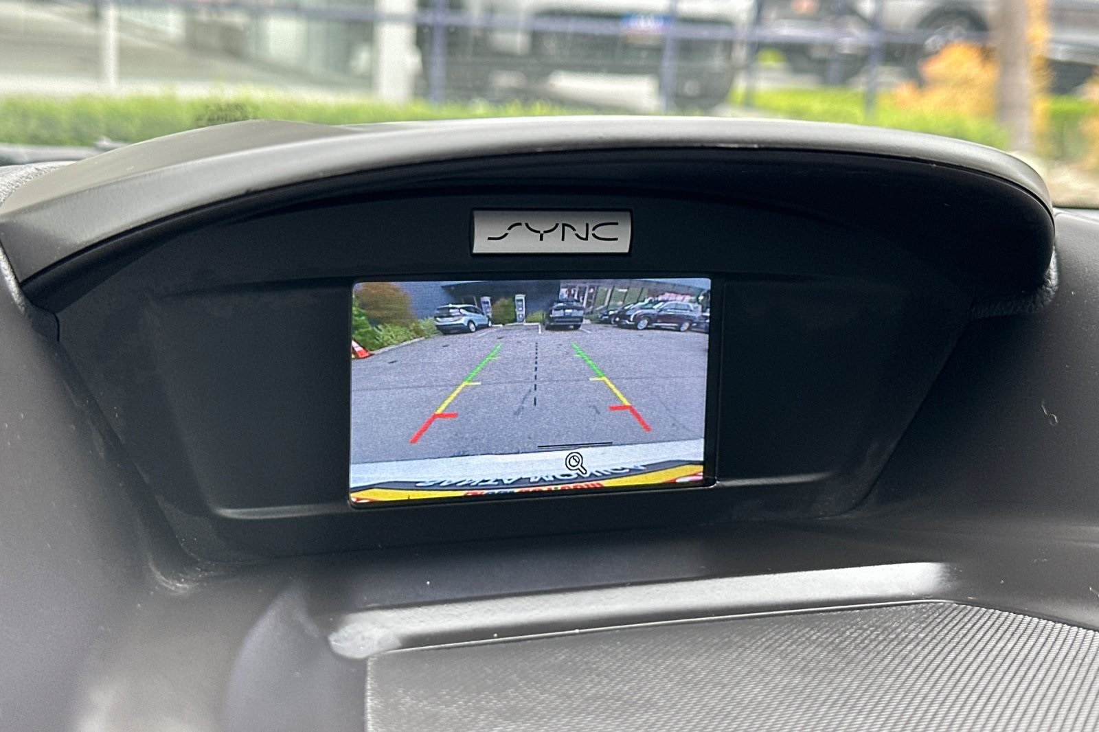 Vehicle image 19 of 33