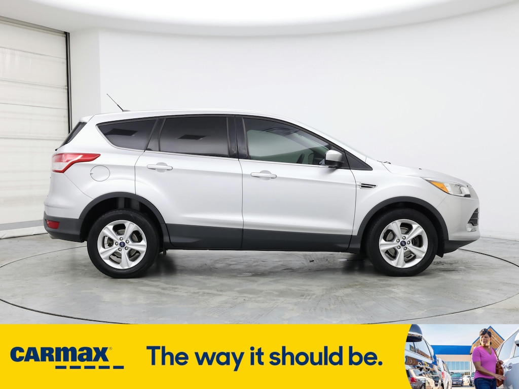 Vehicle image 4 of 27