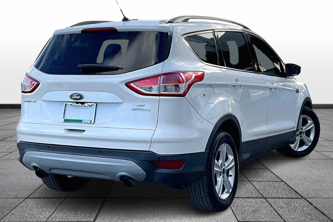 Vehicle image 4 of 33
