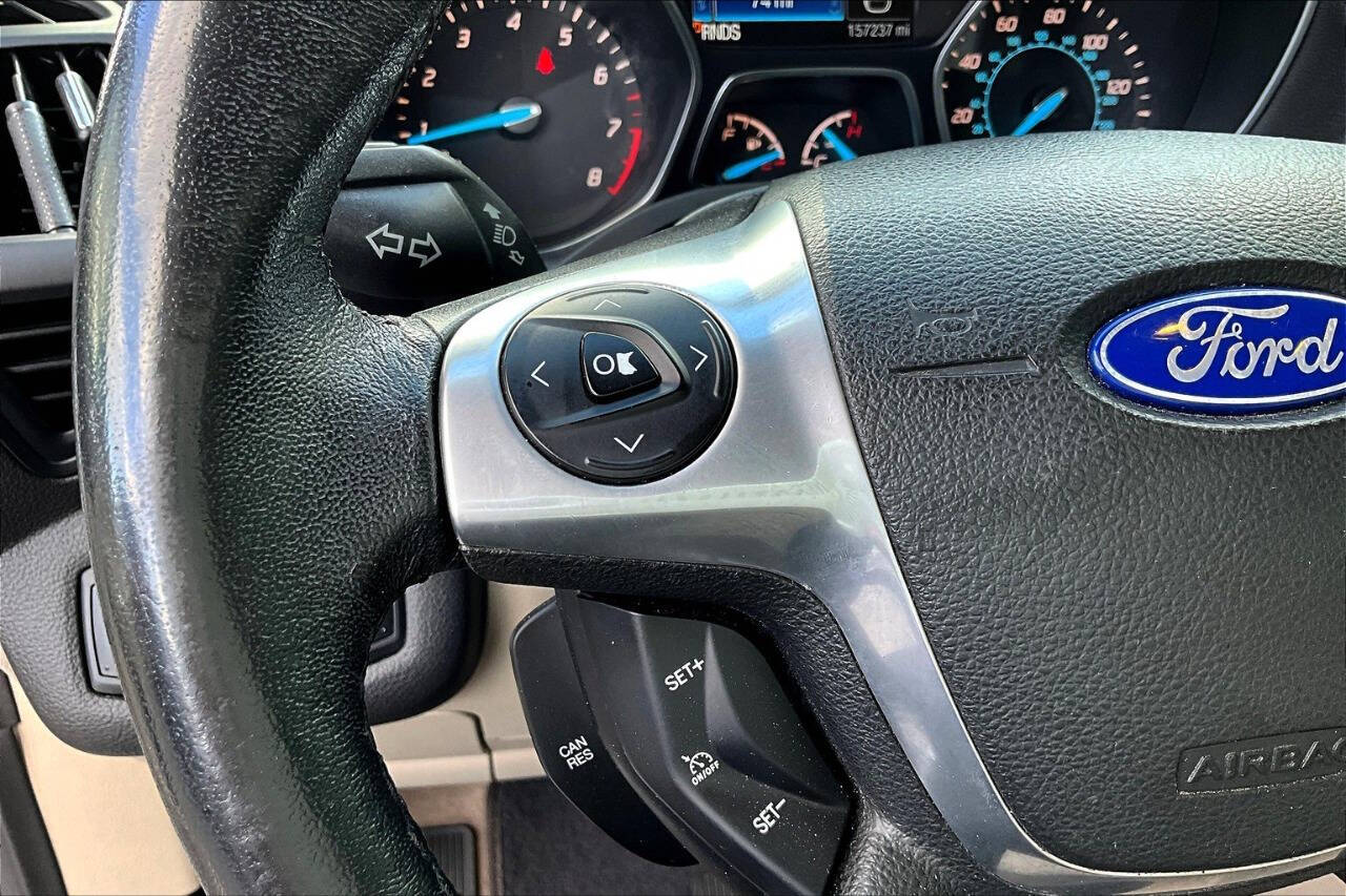 Vehicle image 17 of 33