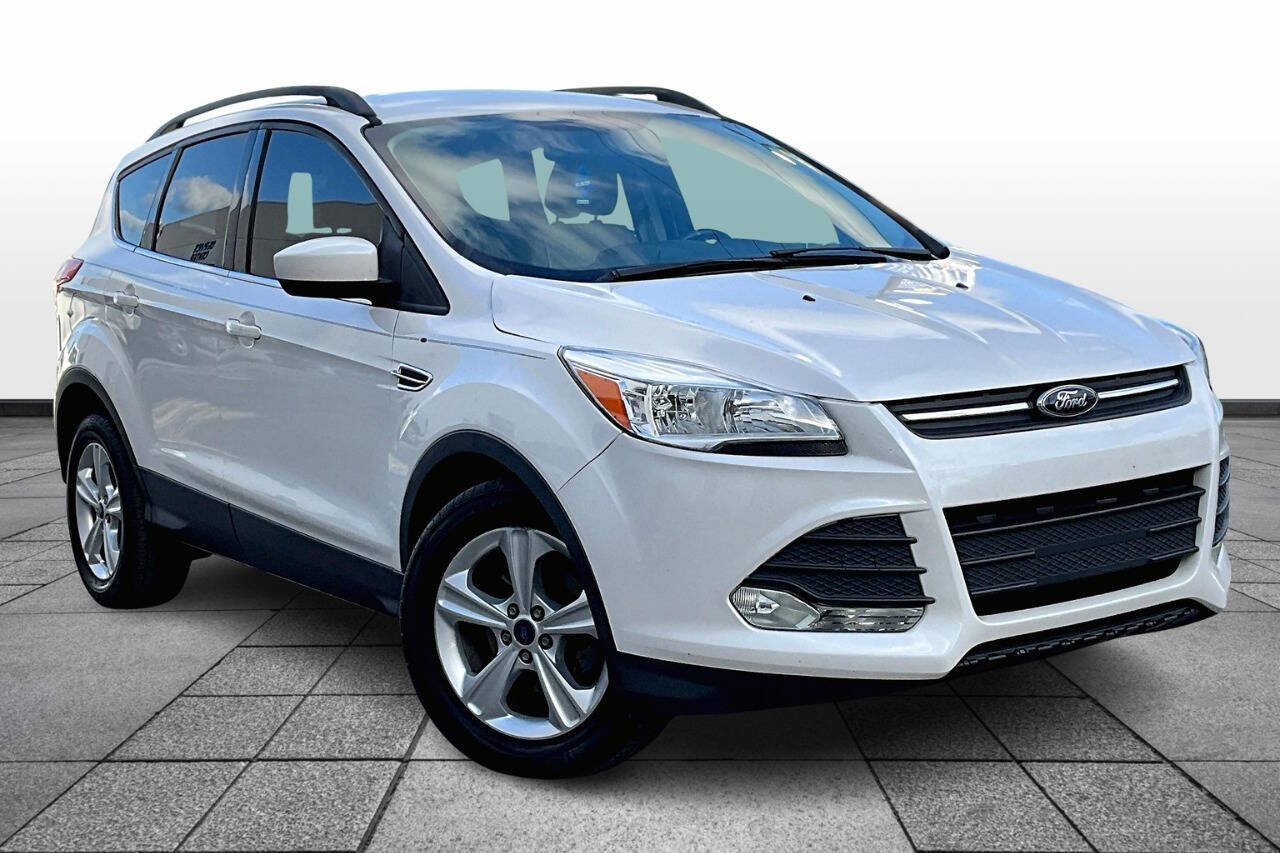 Vehicle image 3 of 33