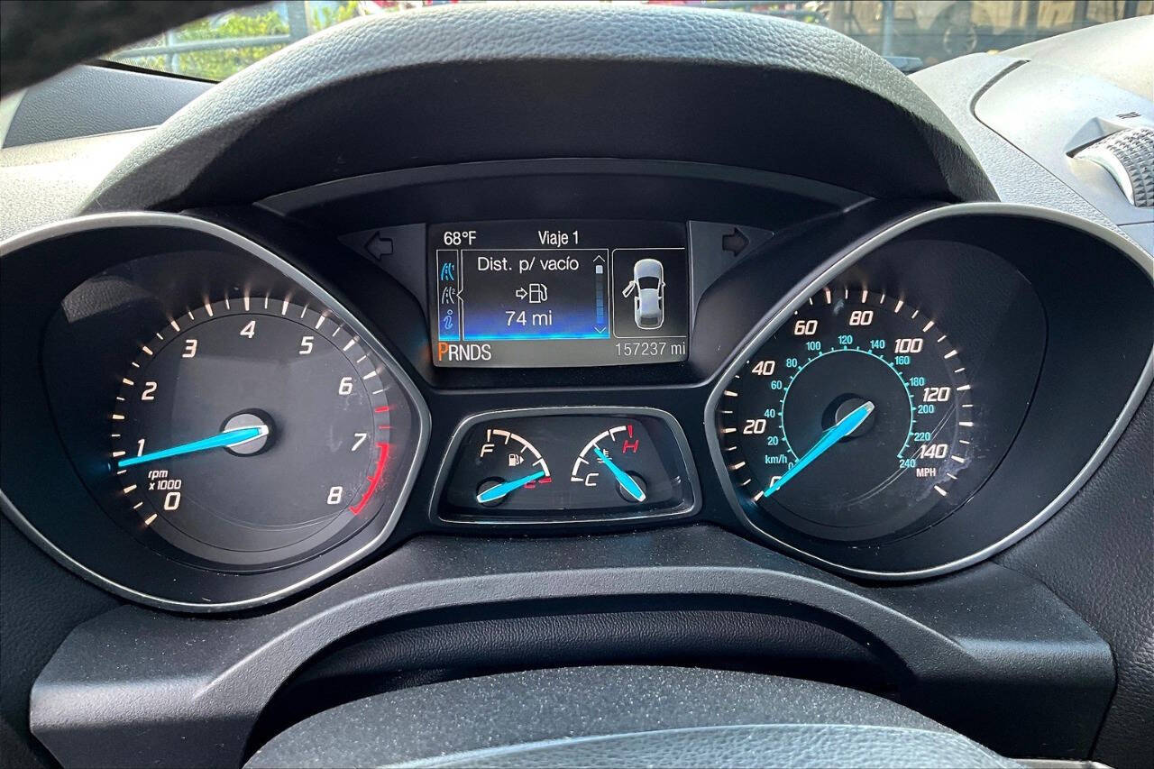 Vehicle image 19 of 33
