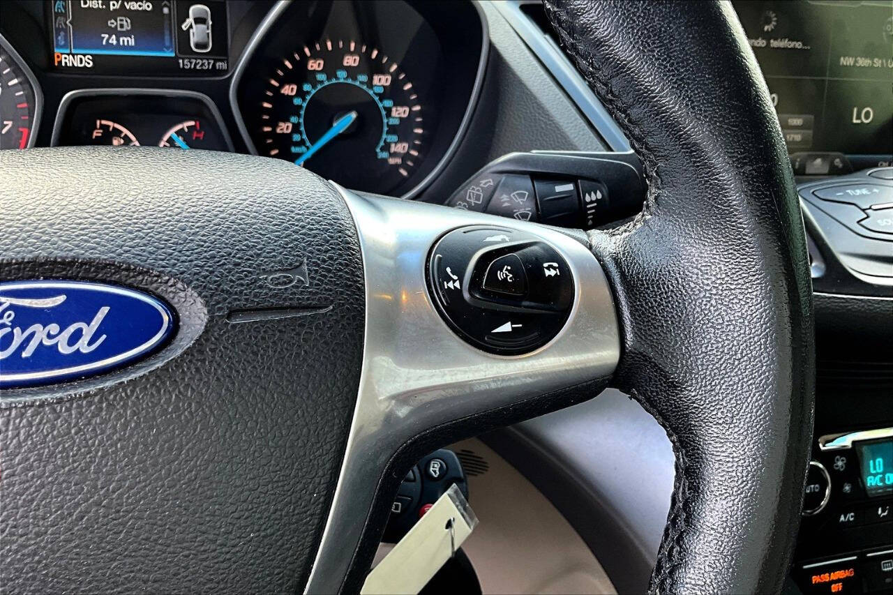 Vehicle image 18 of 33