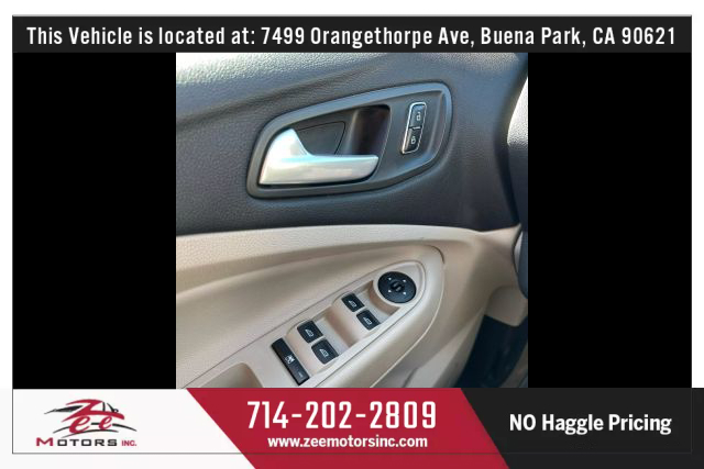 Vehicle image 27 of 51