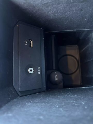 Vehicle image 52 of 82